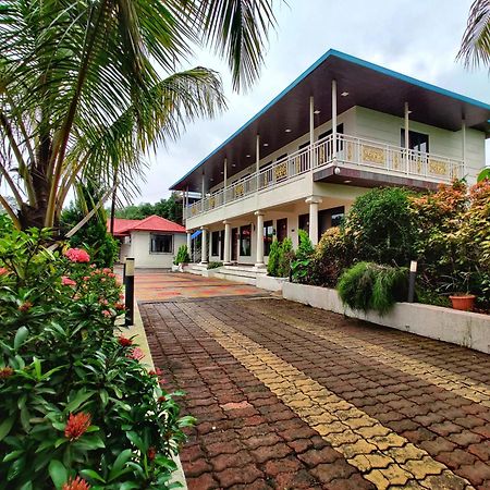 The Village Resorts Karjat Exterior foto